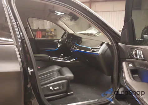 2021 BMW X7 xDrive40I z USA, uszkodzony, nr VIN 5UXCW2C0XM9F68049